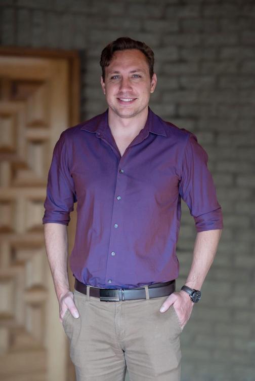 Head and shoulders picture of Neil Rautenbach