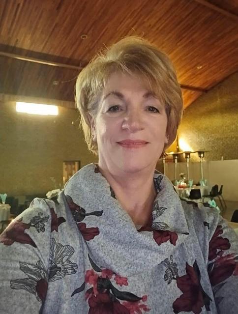 Head and shoulders picture of Hanlie Brooks